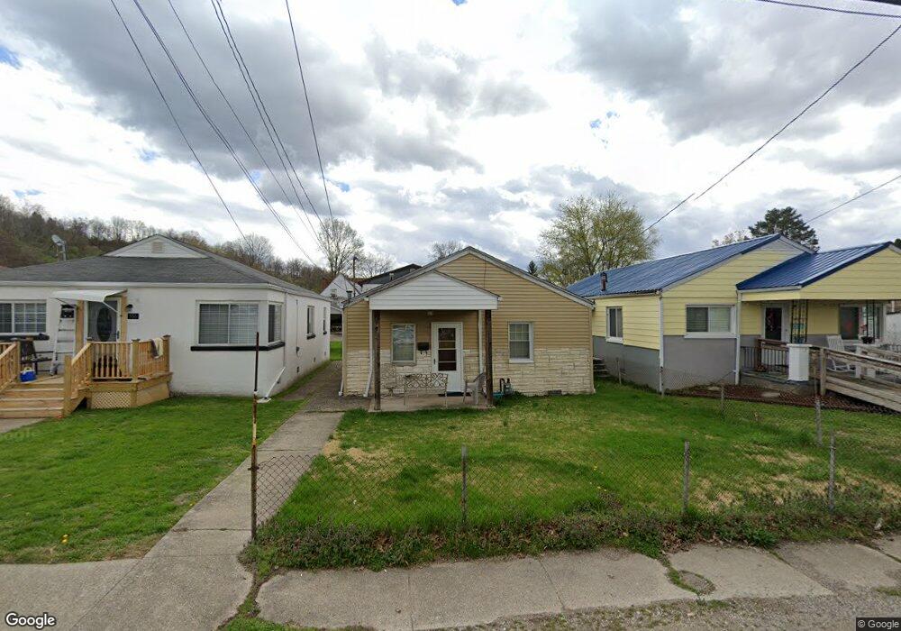 554 20th St, Dunbar, WV 25064 - photo 1