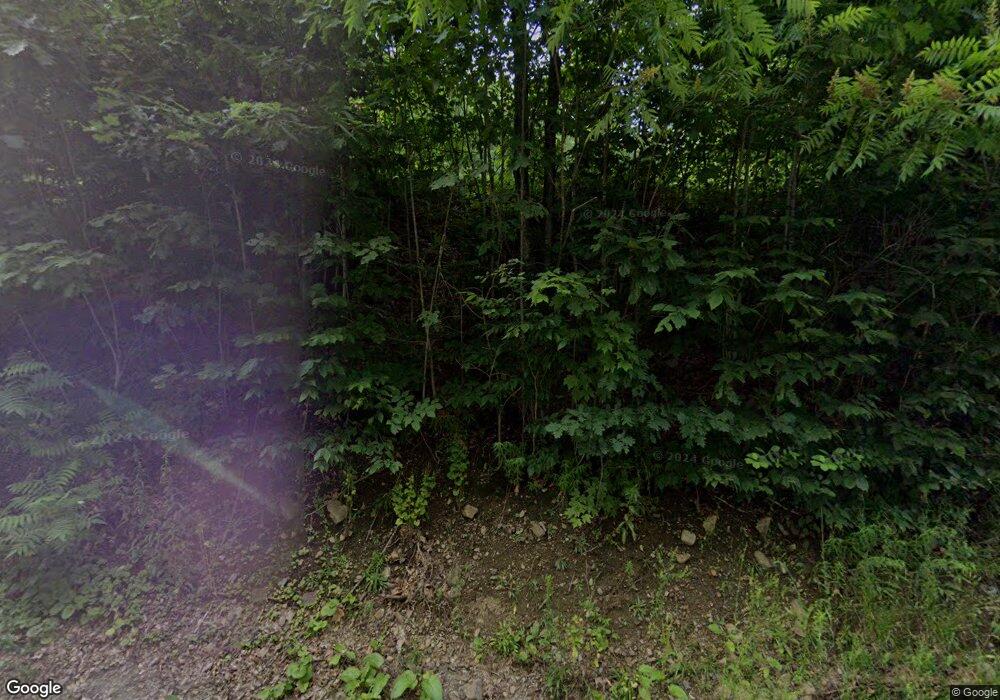 1120 Kurn Hattin Rd, Putney, VT 05346 - photo 1