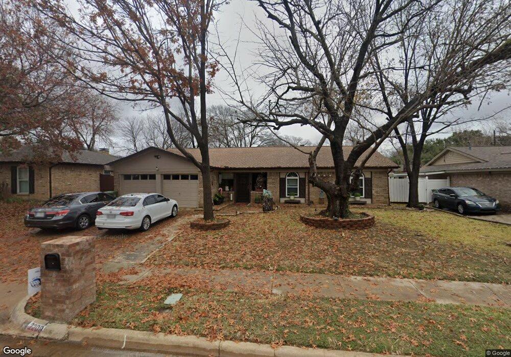 2208 Hurstview Dr, Hurst, TX 76054 - photo 1