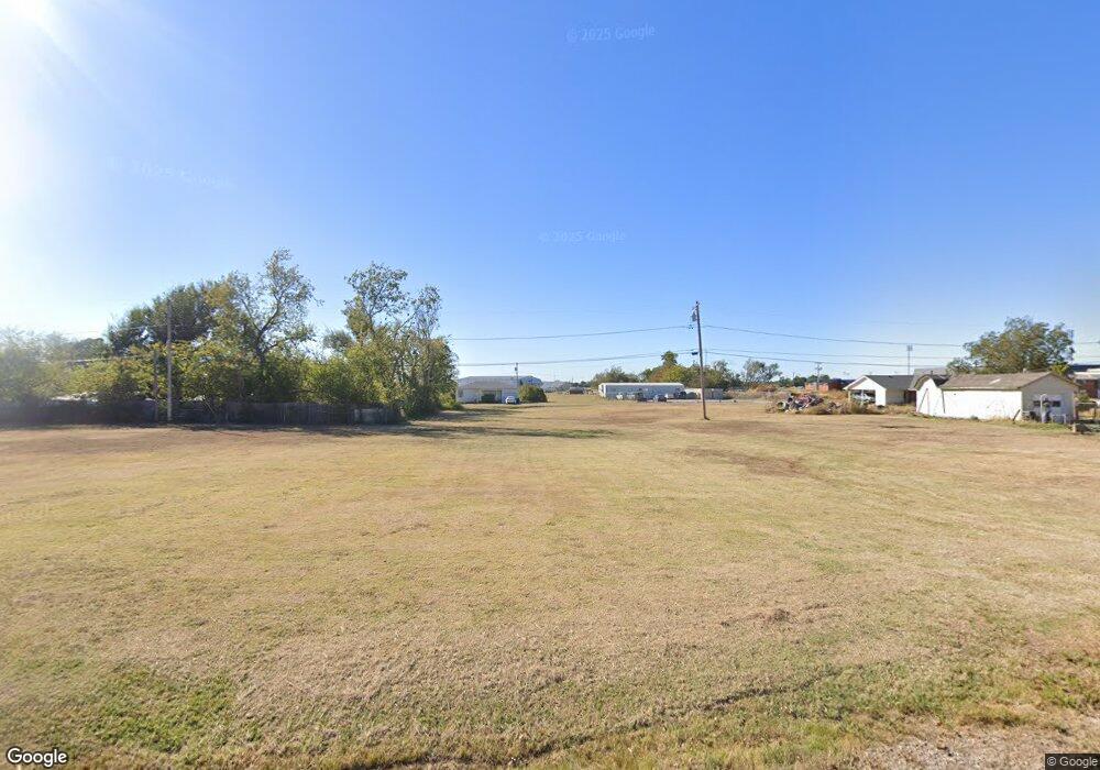 2224 N Dorothy Ave, Shawnee, OK 74804 - photo 1