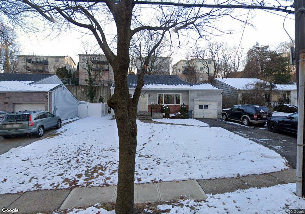 470 Midland Ave, Yonkers, NY 10704 - photo 1