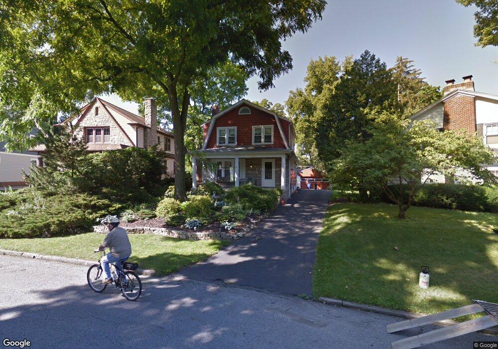 249 W Dunedin Rd, Columbus, OH 43214 - photo 1