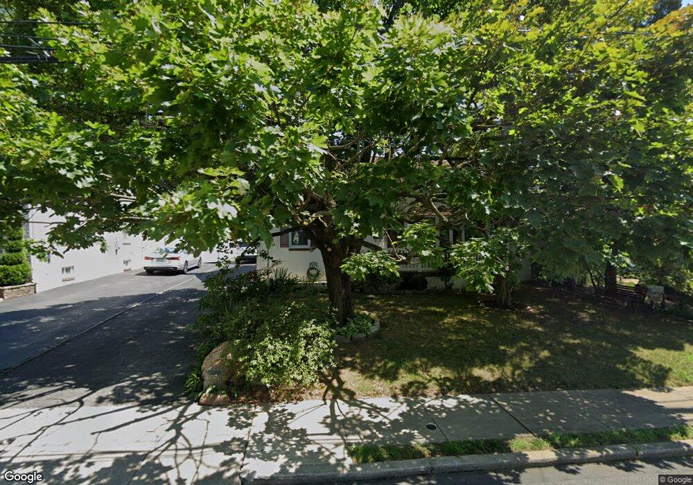 110 7th Ave, Folsom, PA 19033 - photo 1