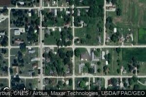 405 N Valley St, Delta, IA 52550