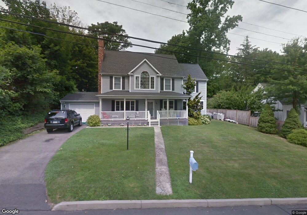 100 Davis Rd, Fairfield, CT 06825 - photo 1