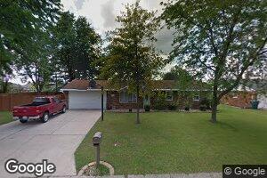 2401 N Carriage Ln, Muncie, IN 47304