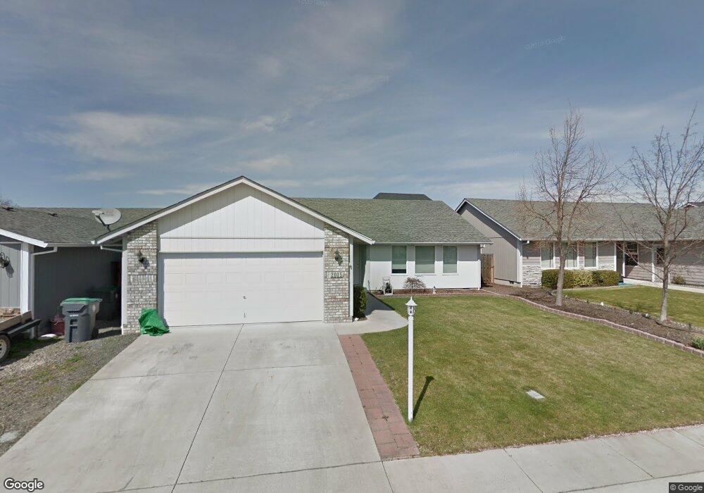 2015 Walnut Grove Ln, Central Point, OR 97502 - photo 1