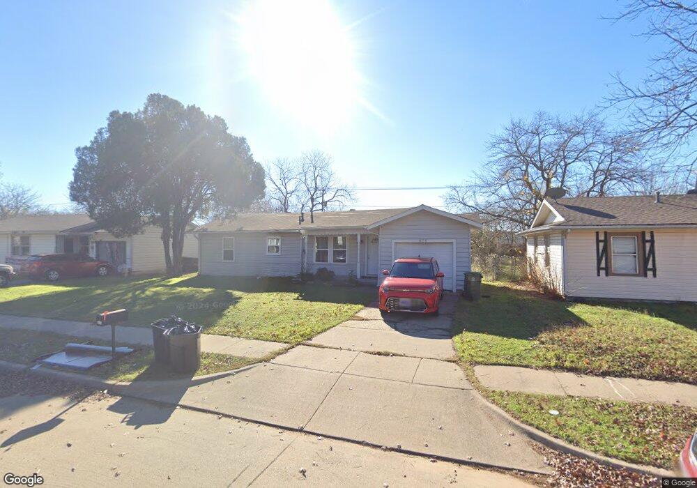 608 E Ellen Ave, Hurst, TX 76053 - photo 1