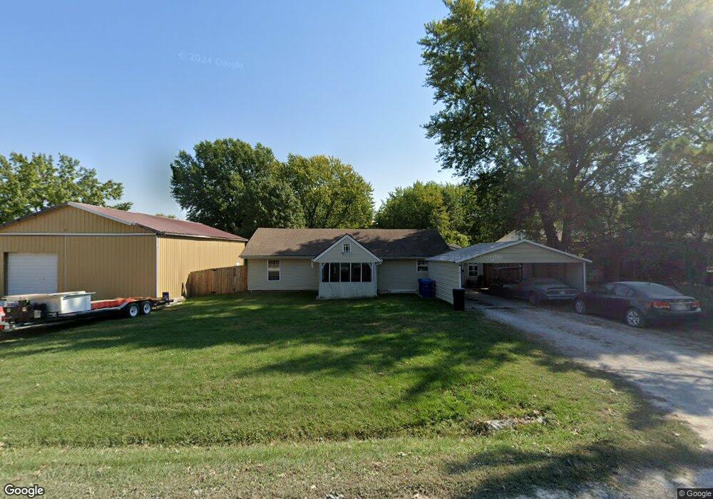 201 S Morrison St, Raymore, MO 64083 - photo 1