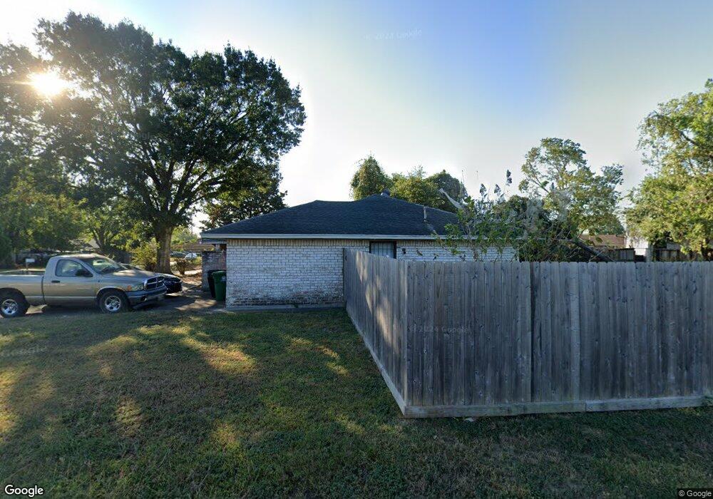 8359 Whitecastle Ln, Houston, TX 77088 - photo 1