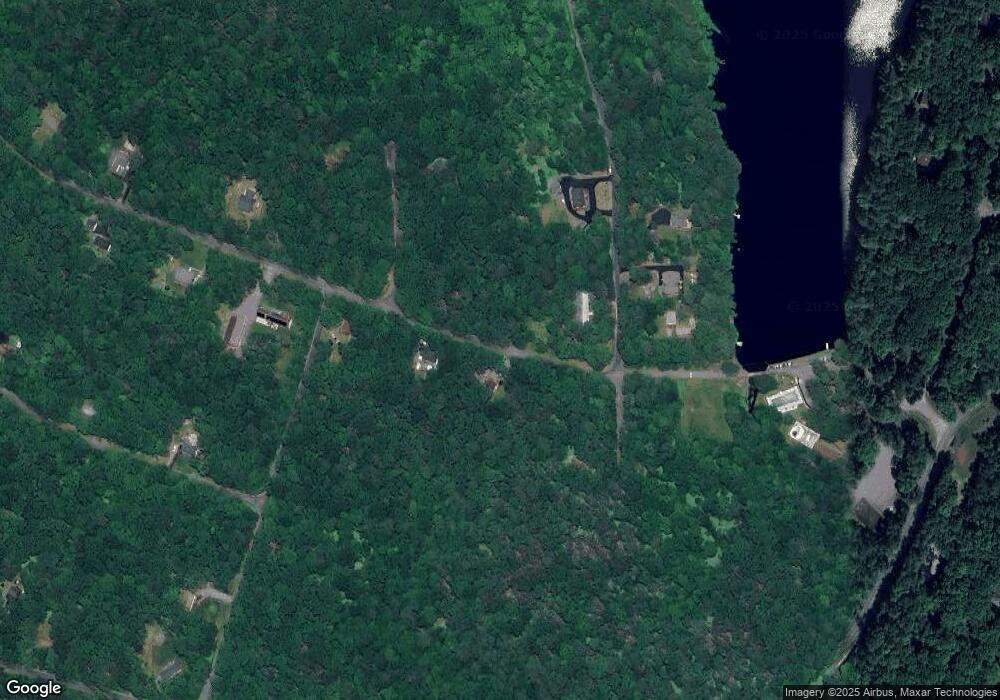 108 Clubhouse Cir, Hawley, PA 18428 - photo 1