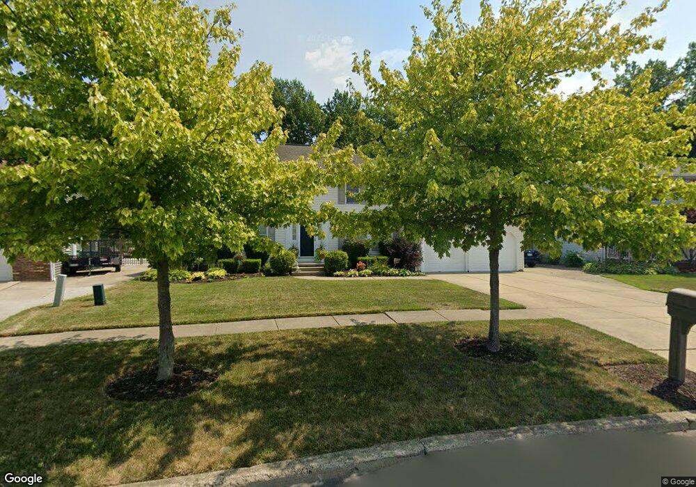 561 Homestead Dr, North Tonawanda, NY 14120 - photo 1