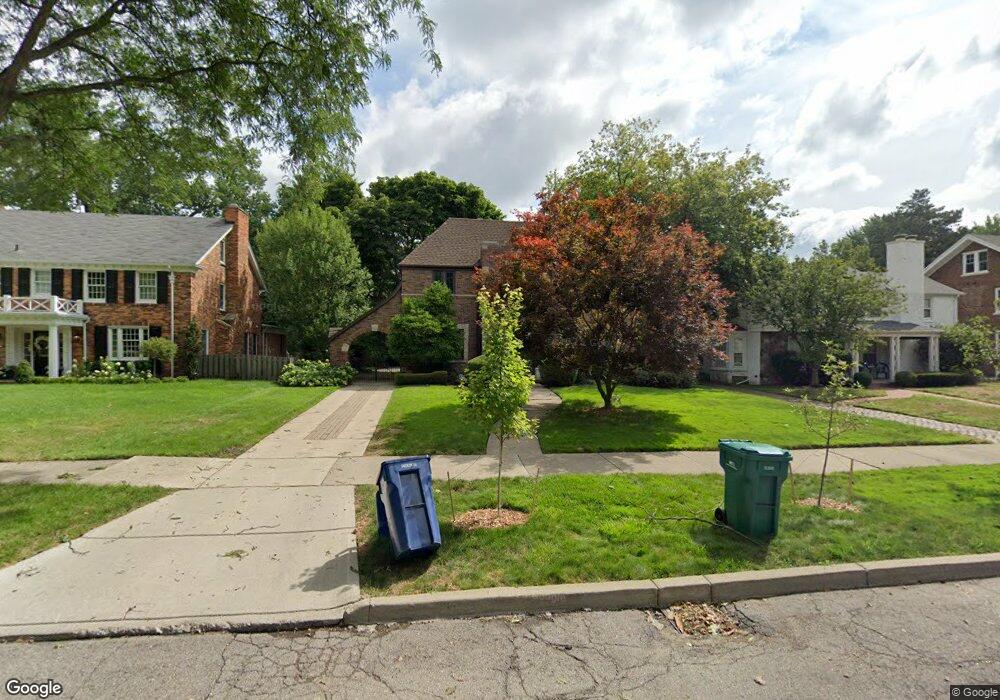 916 Grand Marais St, Grosse Pointe Park, MI 48230 - photo 1