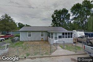 60 Chickasaw St, Mc Clure, IL 62957