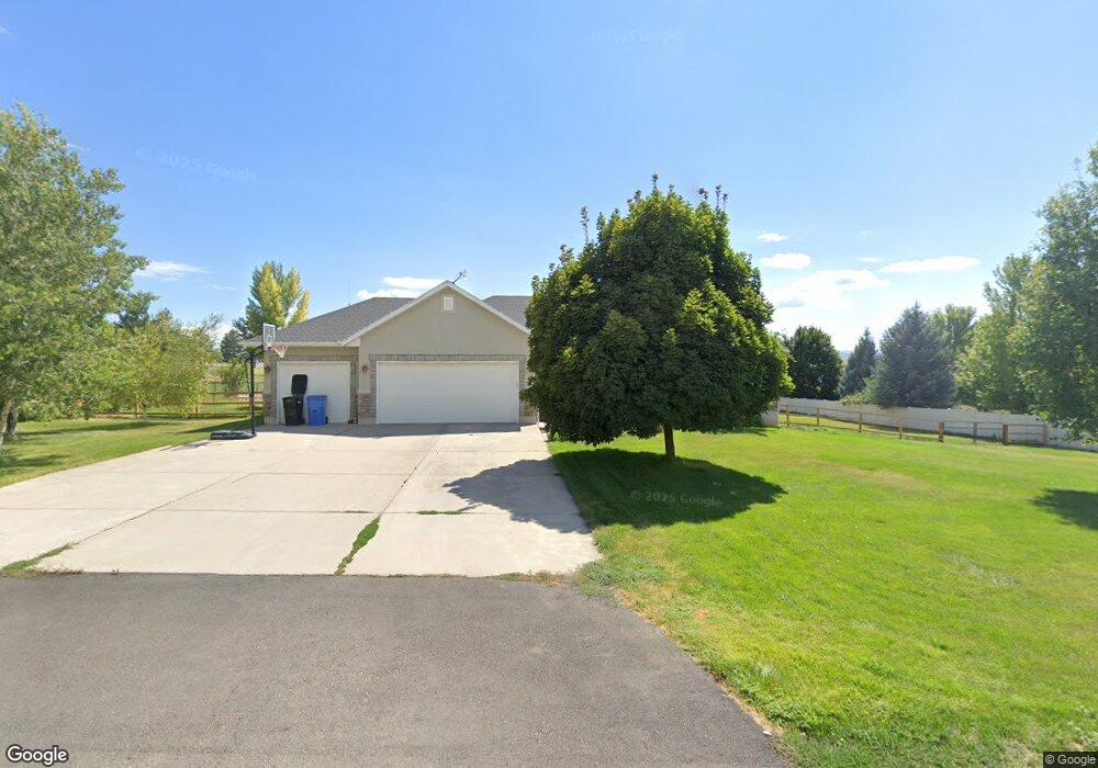 238 E 8800 S, Paradise, UT 84328 - photo 1