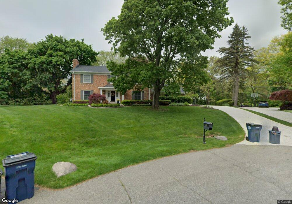 3818 Marr Ct, Bloomfield Hills, MI 48302 - photo 1