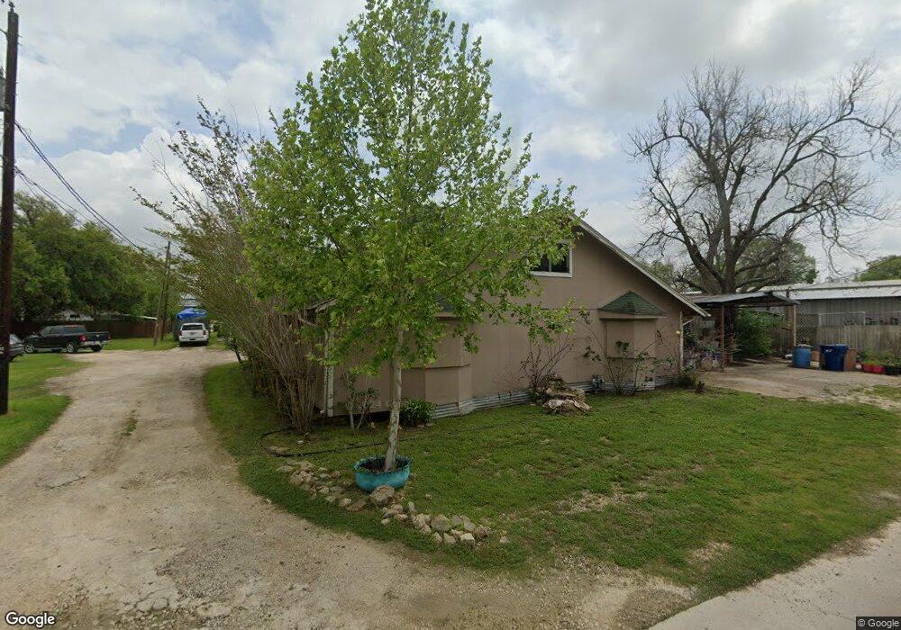 1616 Cottonwood Ave, Bay City, TX 77414 - photo 1