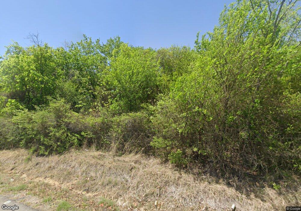 511 N Mill St, Weatherford, TX 76086 - photo 1