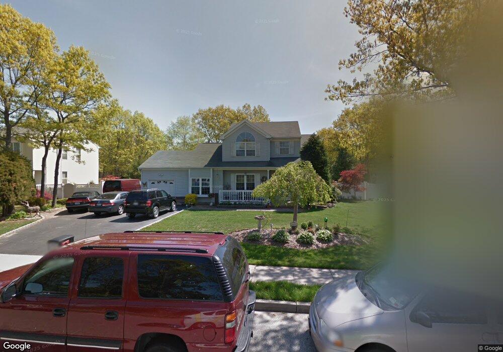 85 Spence Ave, Holtsville, NY 11742 - photo 1