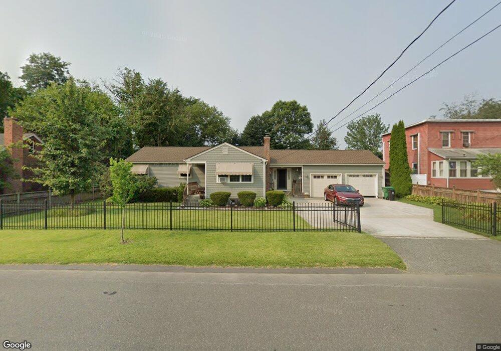 36 Warregan St, Chicopee, MA 01013 - photo 1