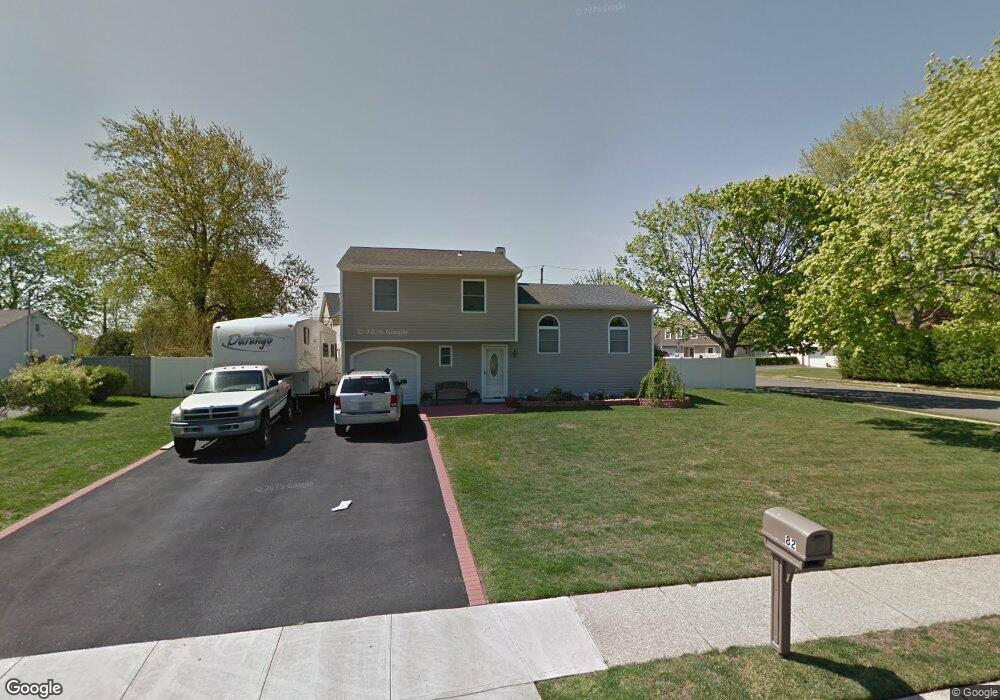 82 Spiral Rd, Holtsville, NY 11742 - photo 1