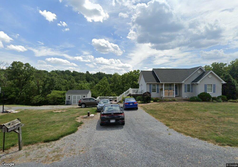 124 Lone Oak Ct, Bunker Hill, WV 25413 - photo 1