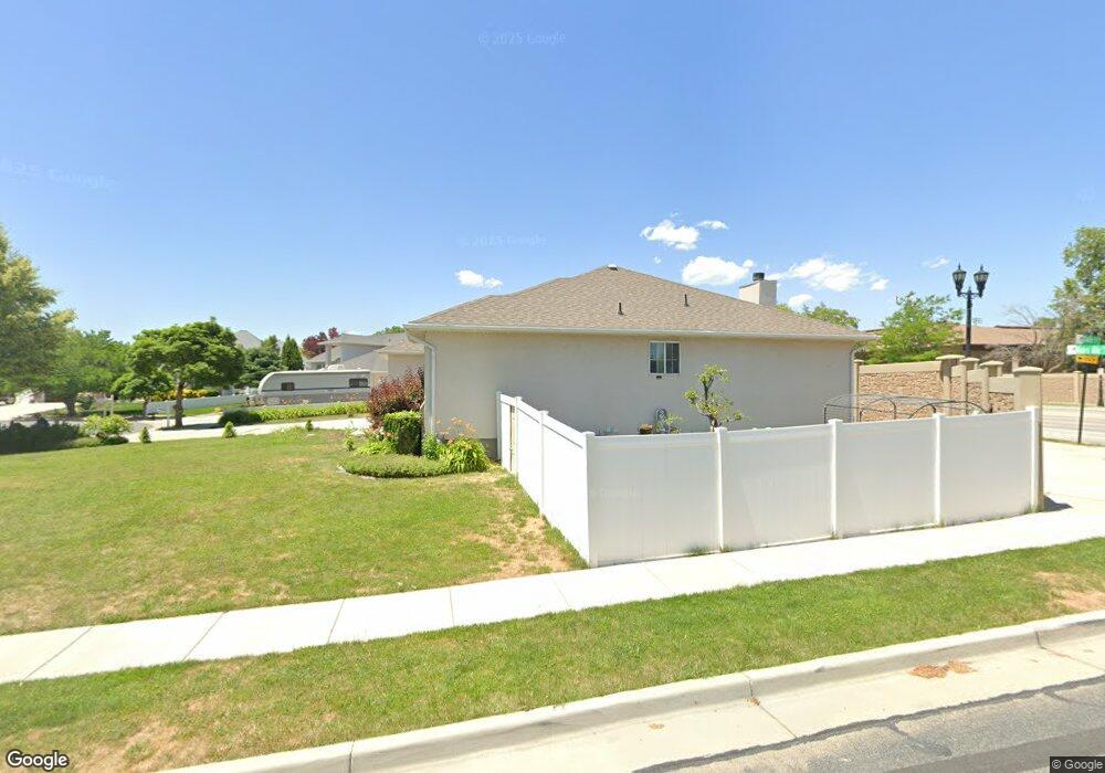 1944 Gladys Cir, South Jordan, UT 84095 - photo 1