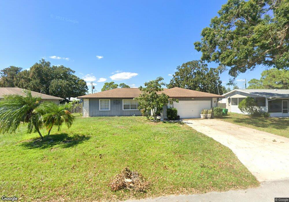 550 Saunders St, Sebastian, FL 32958 - photo 1