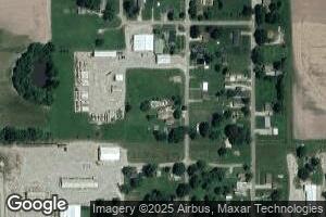 314 N Spruce St, Stewardson, IL 62463
