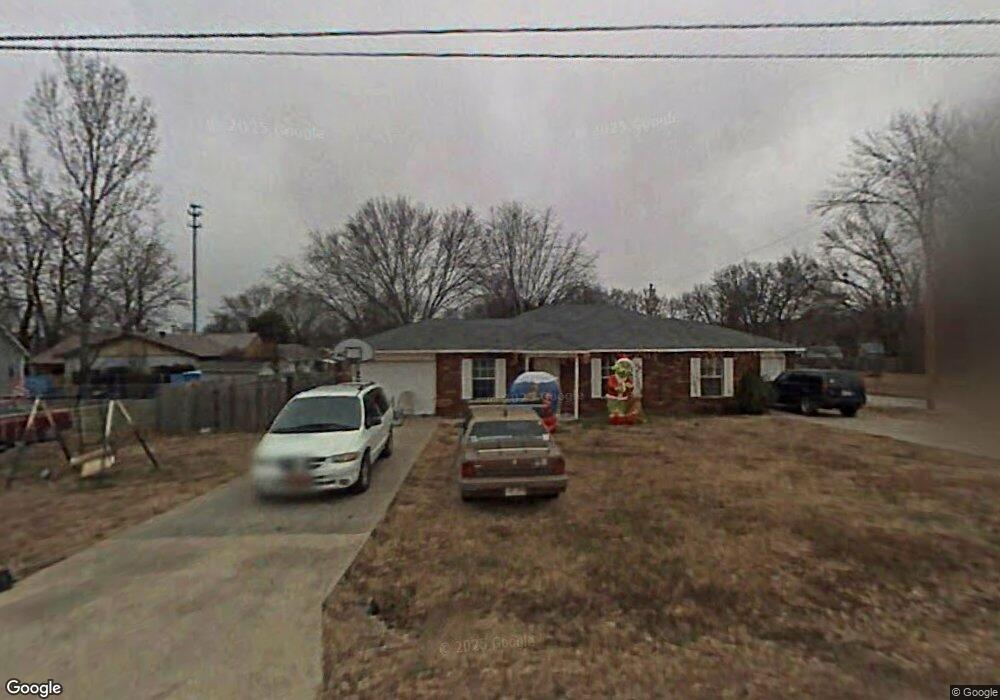 304 E Thurman St, Prairie Grove, AR 72753 - photo 1