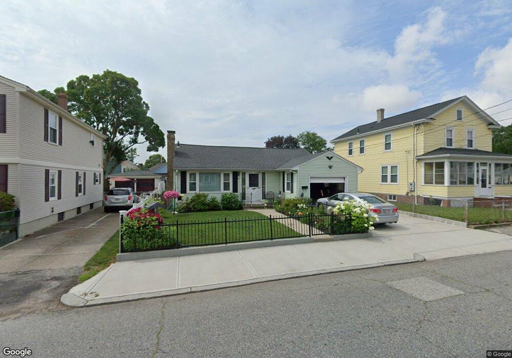 29 Bucklin St, Pawtucket, RI 02861 - photo 1