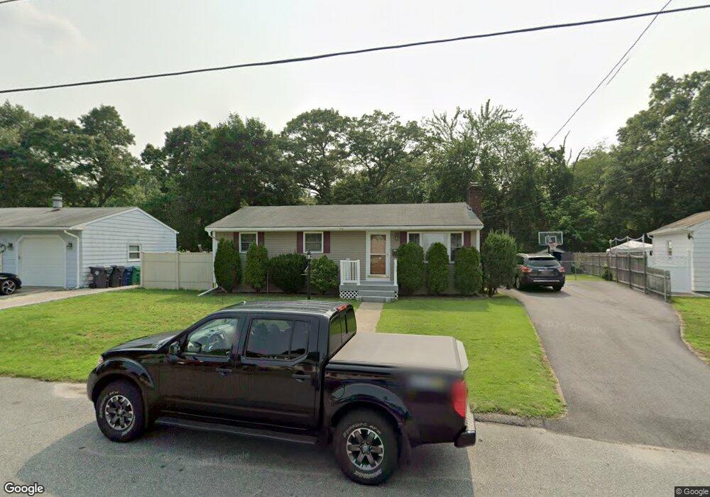 103 Burbank Dr, Warwick, RI 02886 - photo 1