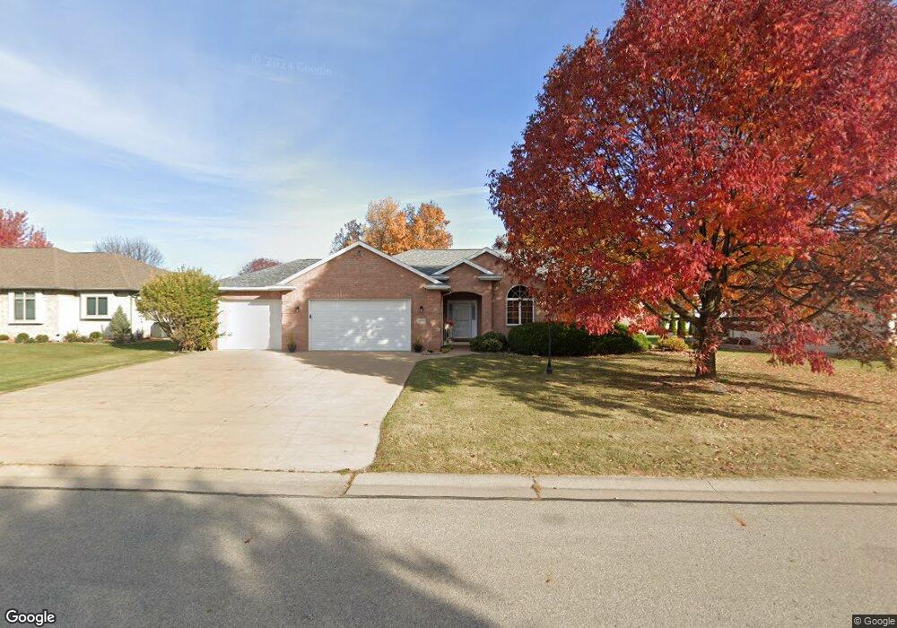 W5958 Strawflower Dr, Appleton, WI 54915 - photo 1