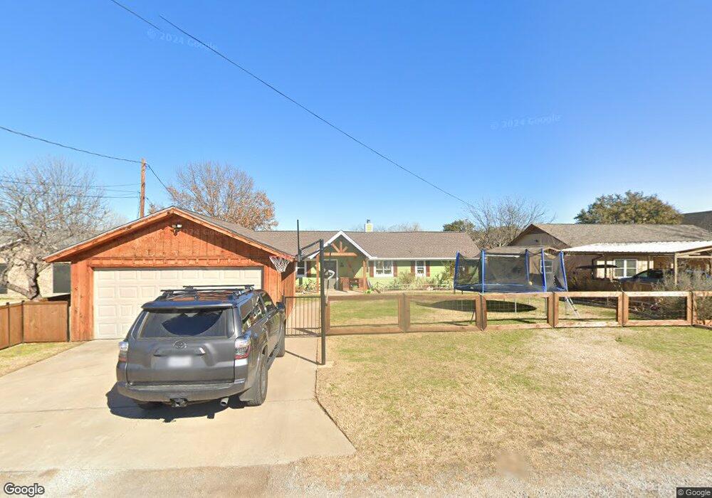 4605 Marina Ct, Granbury, TX 76049 - photo 1