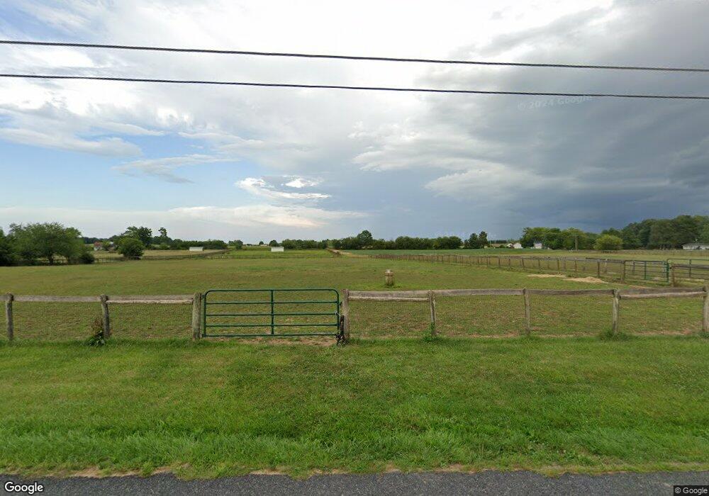 519 Flatbush Rd, Littlestown, PA 17340 - photo 1