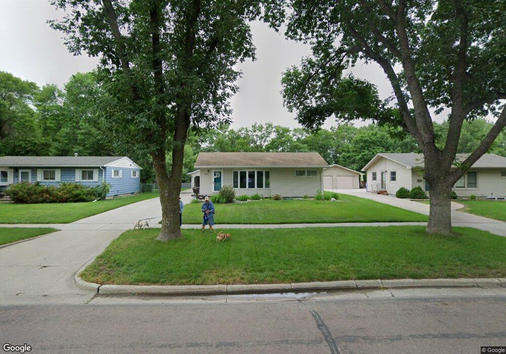 2822 10th St N, Fargo, ND 58102 - photo 1