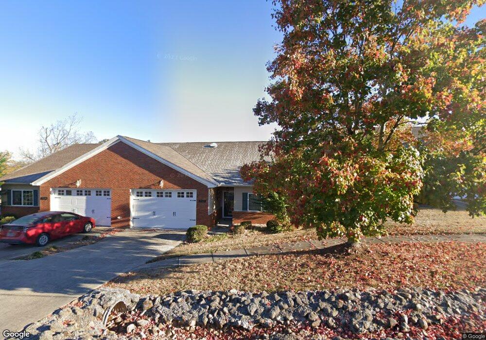 9609 Scarlet Oak Ln unit 42, Ooltewah, TN 37363 - photo 1