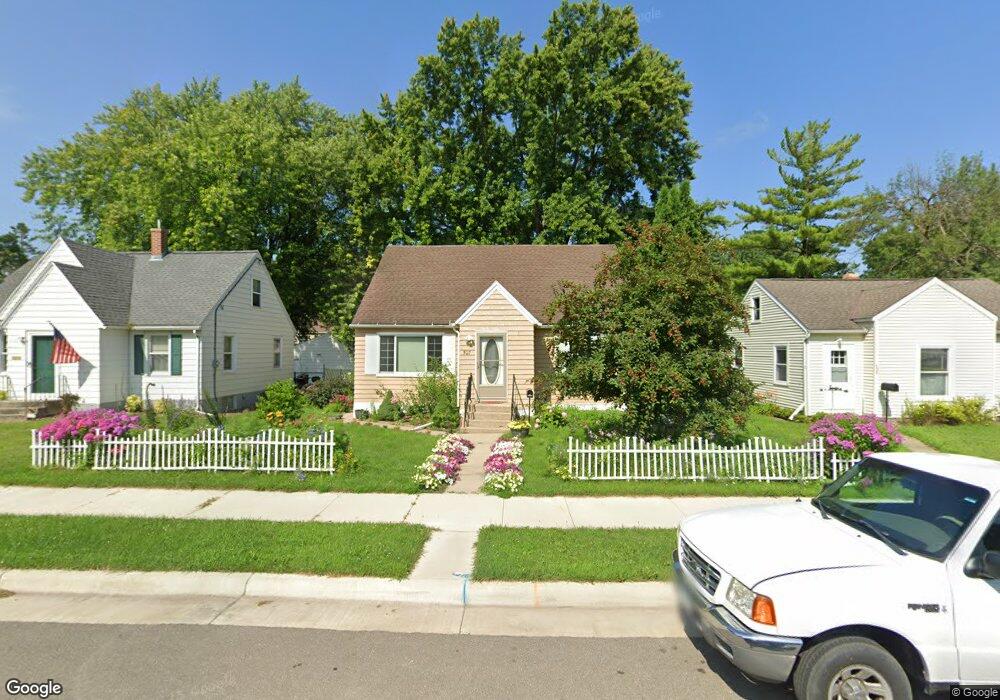 507 Saint Peter Ave, Albert Lea, MN 56007 - photo 1