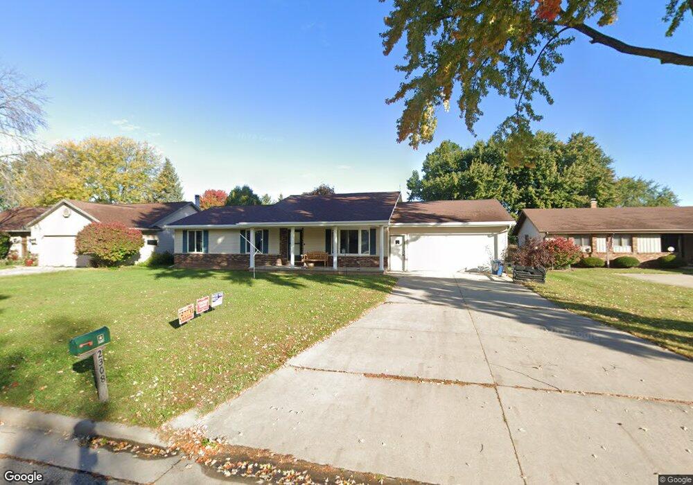 2308 W Cortland Dr, Appleton, WI 54914 - photo 1