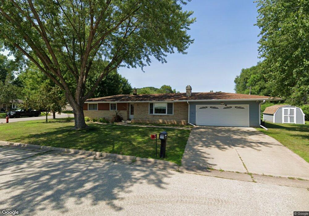 638 Welshire Dr, La Crescent, MN 55947 - photo 1