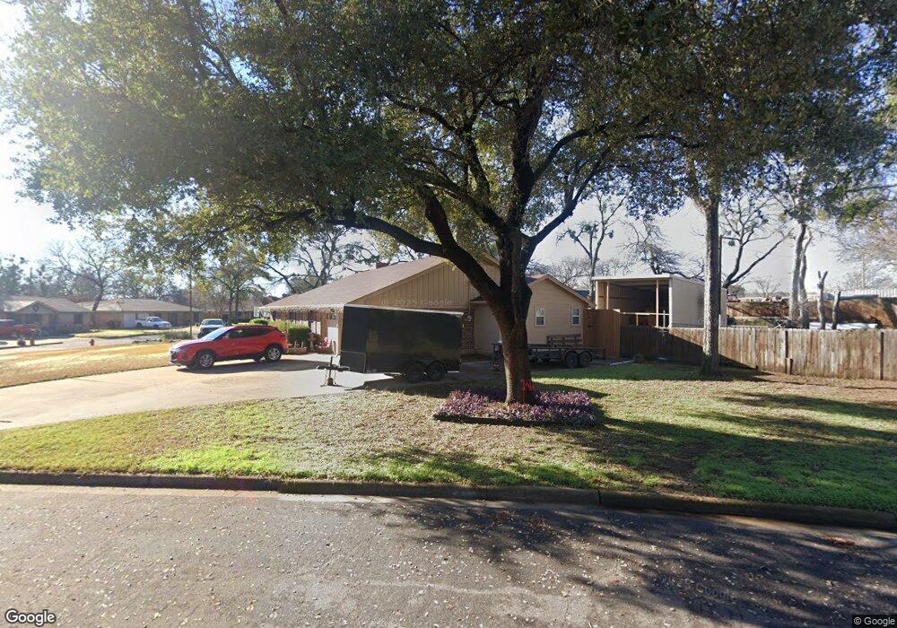 5121 Pearl Dr, North Richland Hills, TX 76180 - photo 1