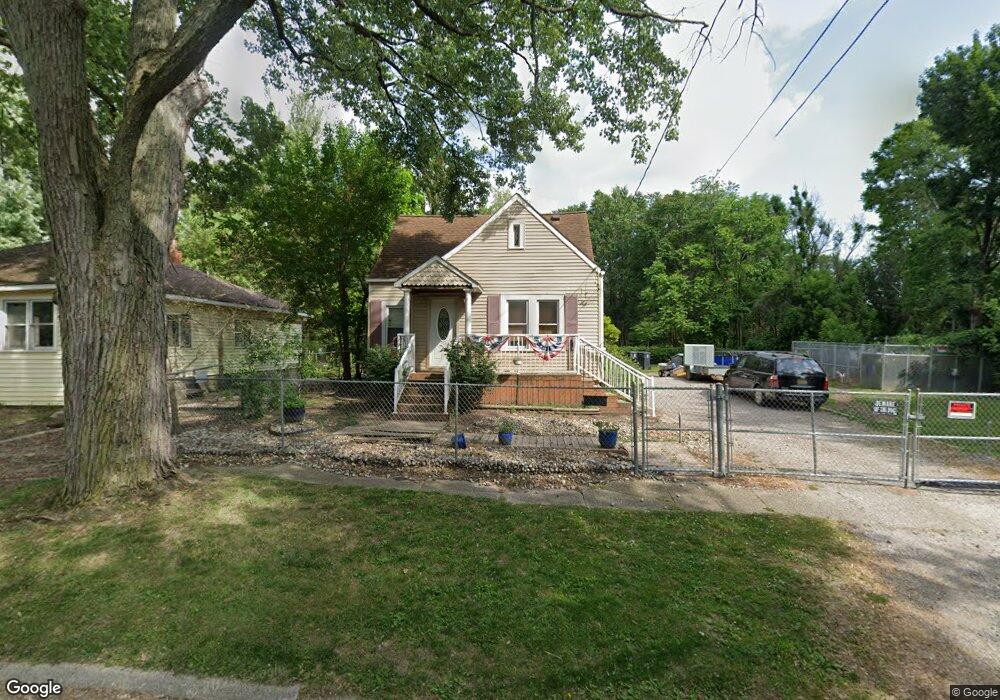 2406 Broadway Blvd, Flint, MI 48506 - photo 1