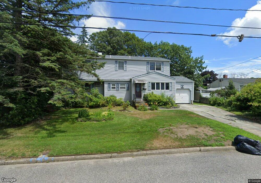 3017 Beechnut Ave, Medford, NY 11763 - photo 1