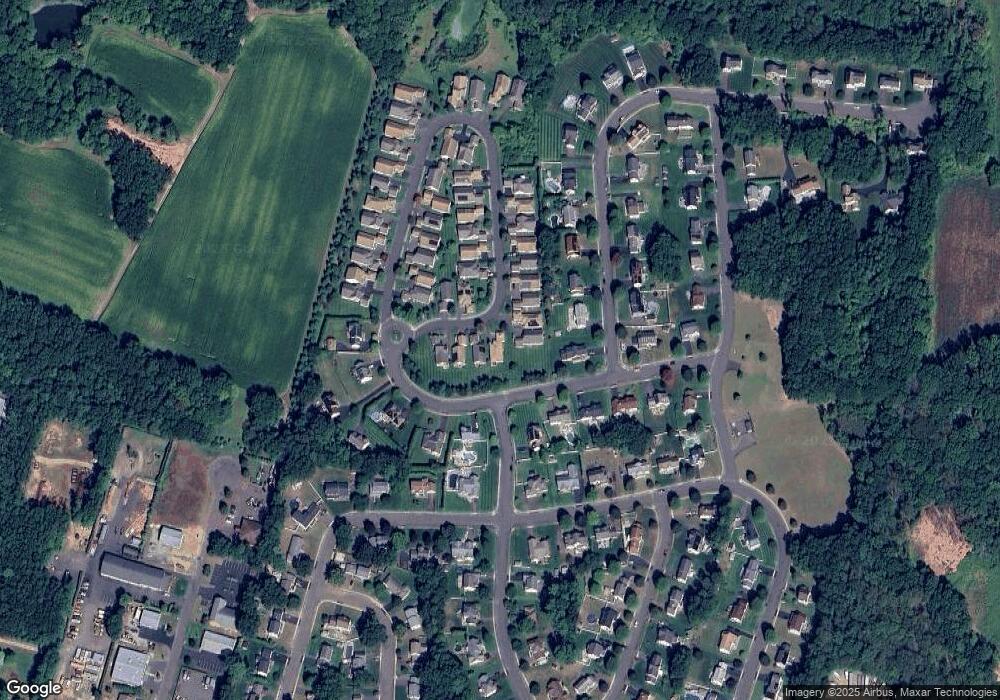 8 Ross Way, Windsor Locks, CT 06096 - photo 1