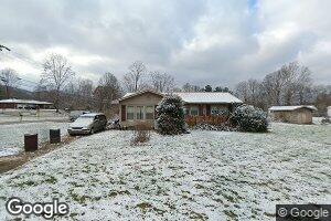 27 Bel Air Dr, Vanceburg, KY 41179