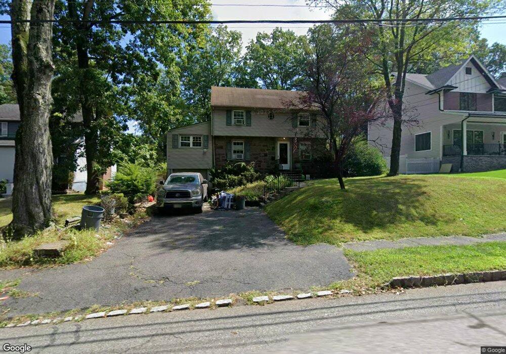 172 N Livingston Ave, Livingston, NJ 07039 - photo 1