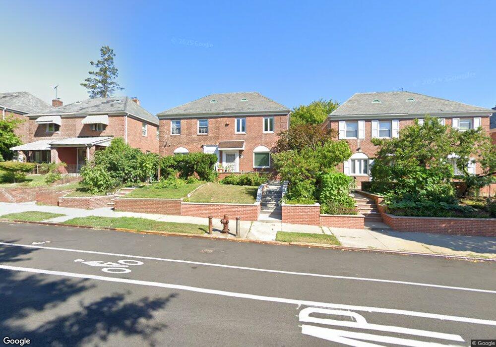 17517 73rd Ave, Fresh Meadows, NY 11366 - photo 1