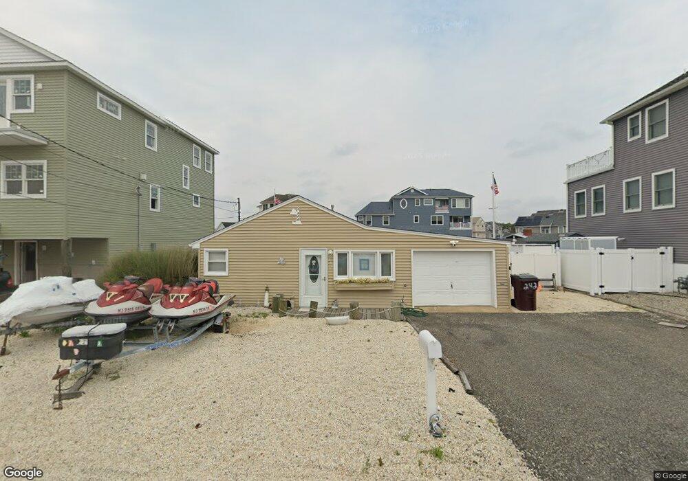 242 Fernwood Dr, Bayville, NJ 08721 - photo 1