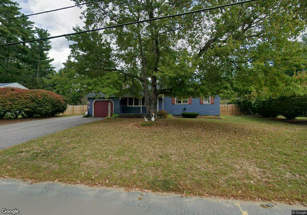 7 Walnut St, Townsend, MA 01469 - photo 1