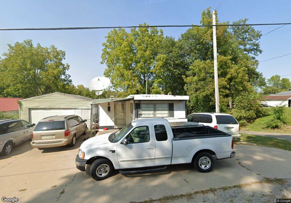 302 Walnut St, Columbus Junction, IA 52738 - photo 1